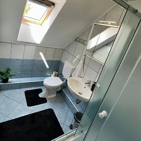 Pacek Keco Apartment Alsoors